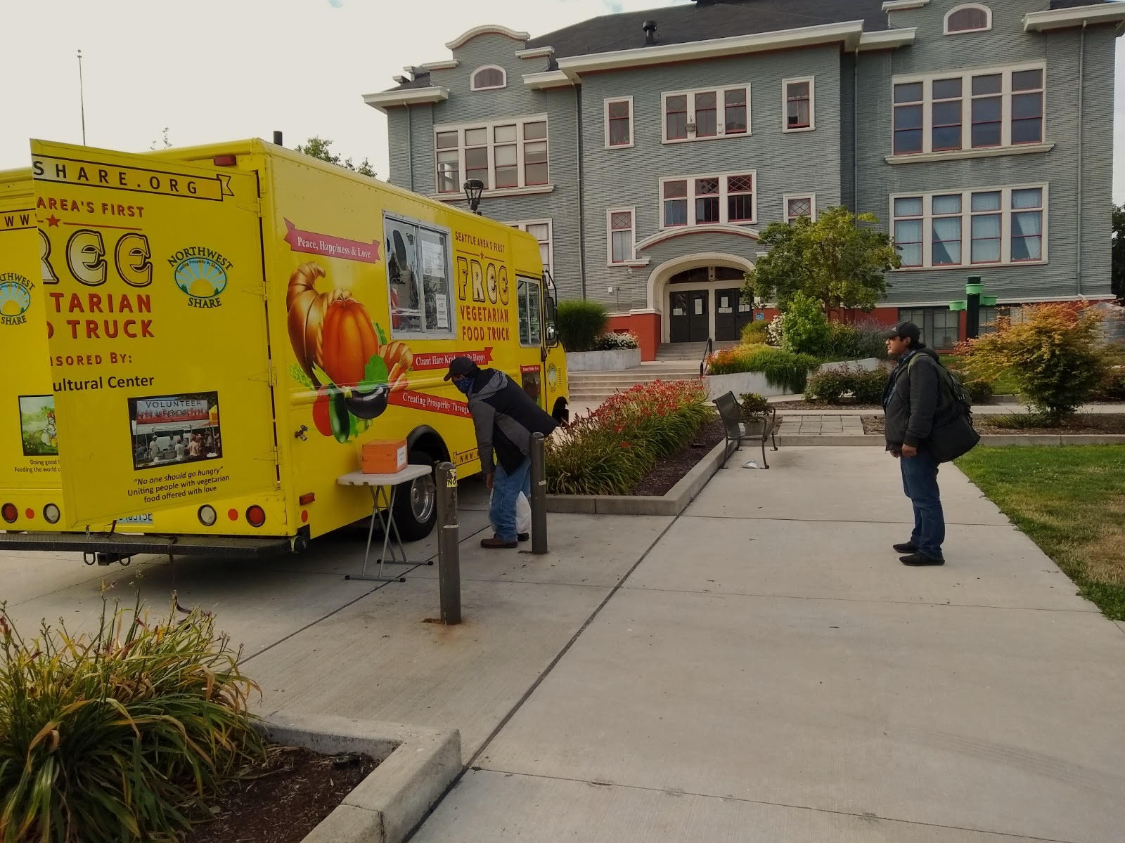Gallery FREE VEGETARIAN FOOD TRUCK